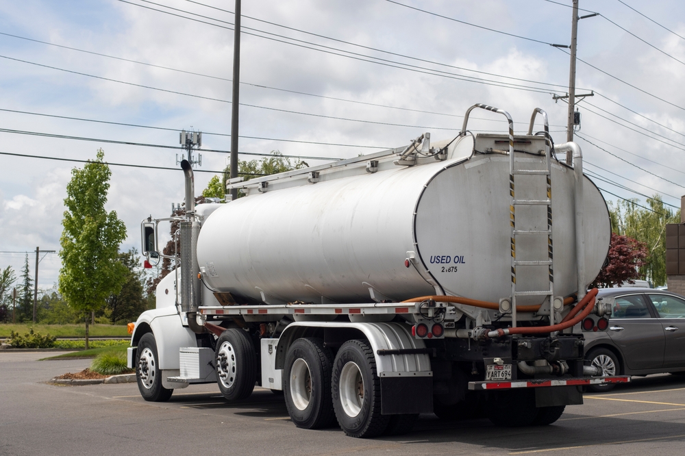 Tigard,,Or,,Usa,-,May,25,,2022:,A,Waste,Oil